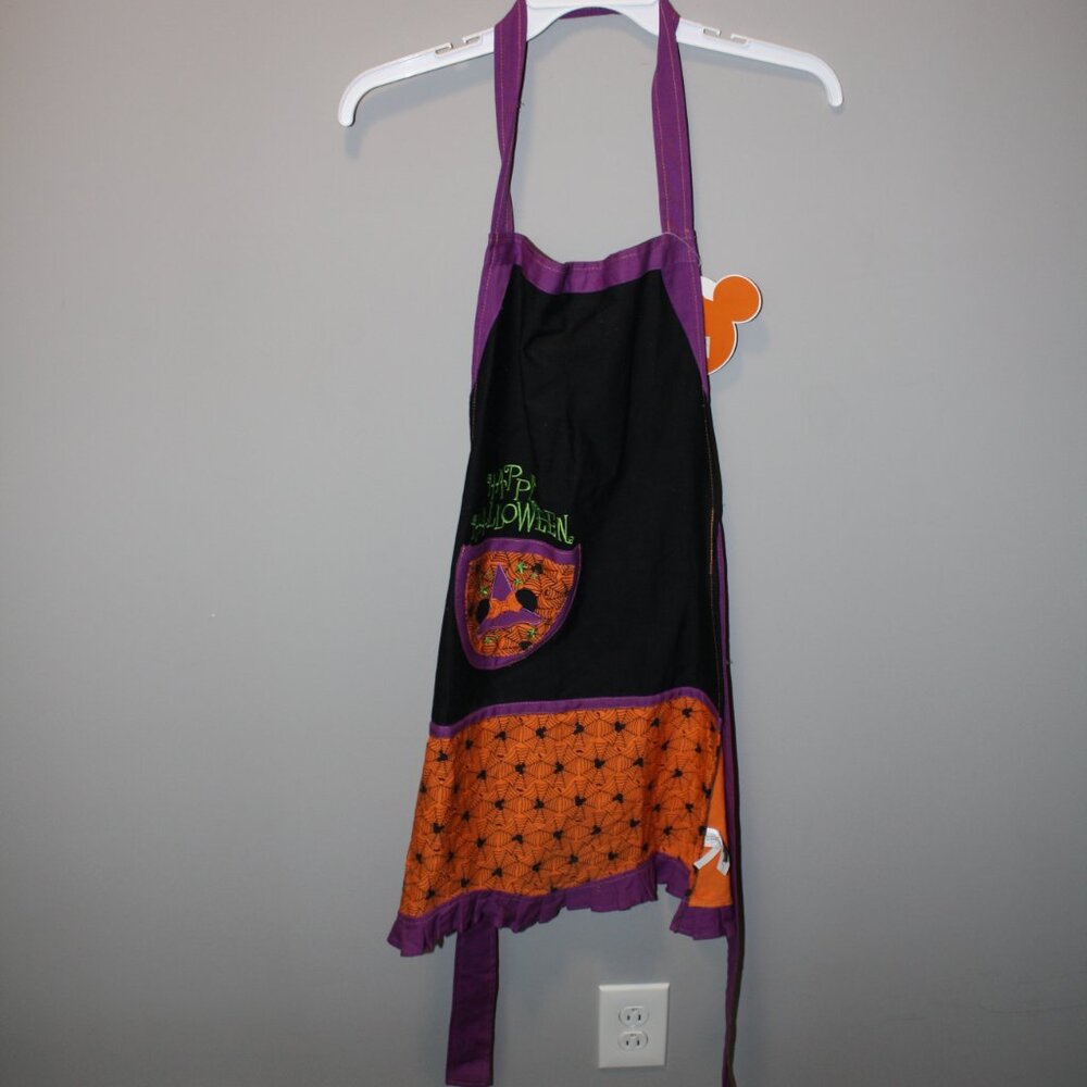 NWT Disney Halloween Apron - Picture 2 of 4
